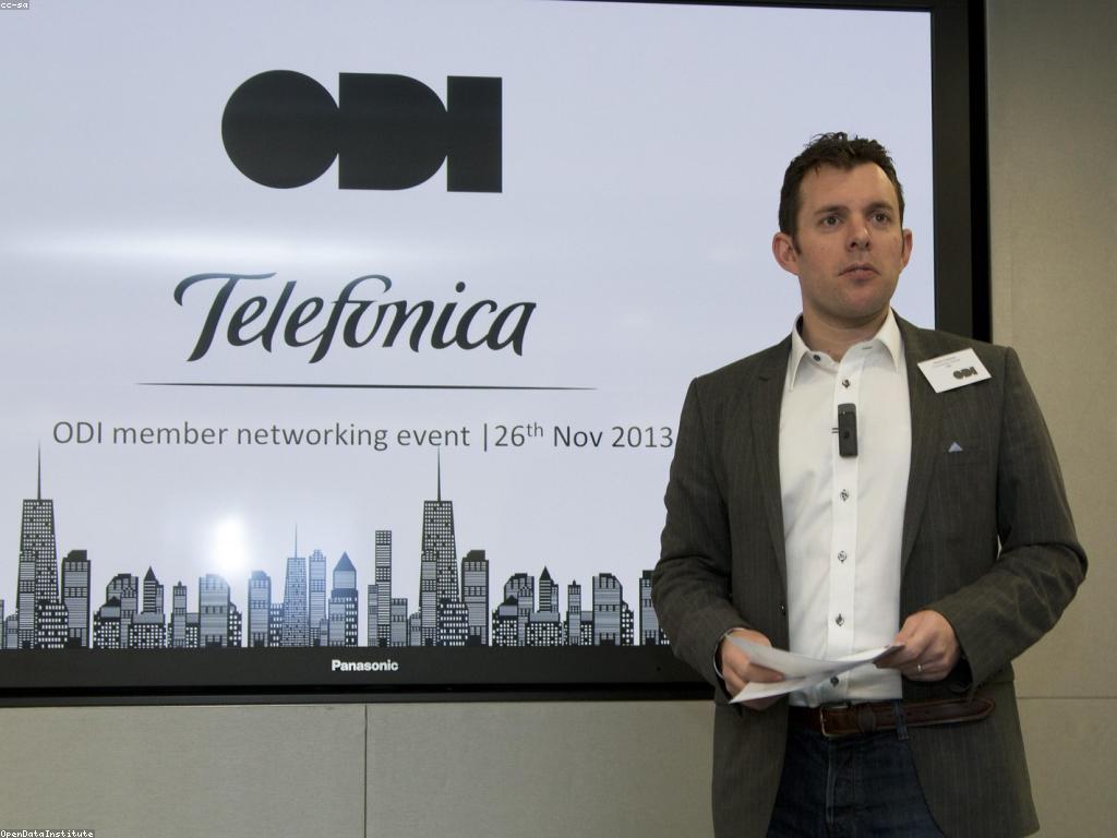 មូលដ្ឋាននៃព័ត៌មានទីផ្សារ និងយុទ្ធសាស្ត្រថ្មី