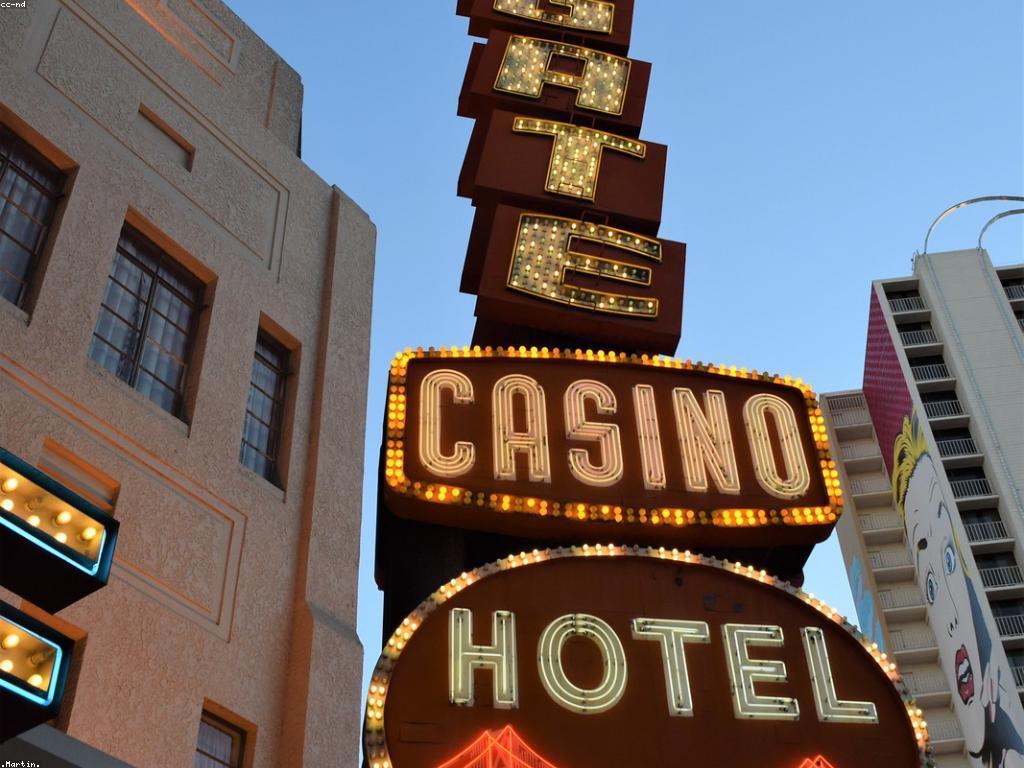 យុទ្ធសាស្ត្រលេងដើម្បីជោគជ័យ