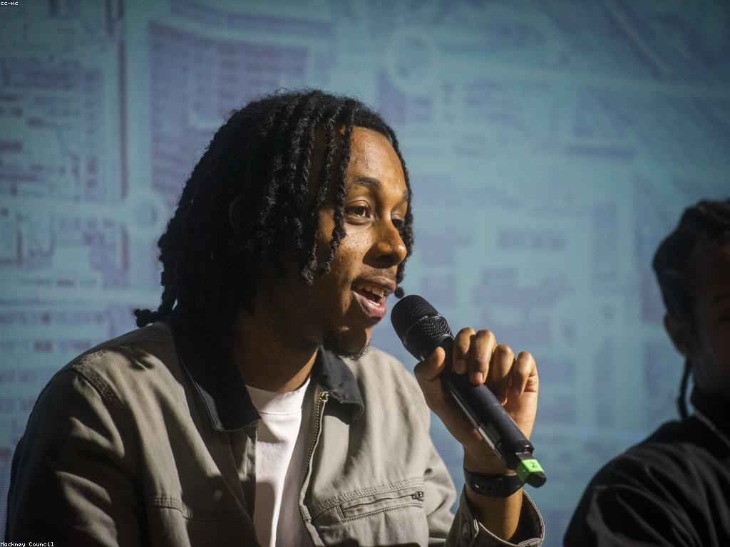 ការយល់ដឹងអំពីព្រឹត្តិការណ៍និងប្រណិញ្ញាបនបត្រ